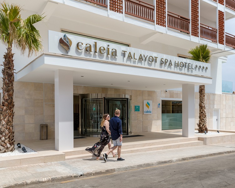 Entrada Caleia Talayot Spa Hotel